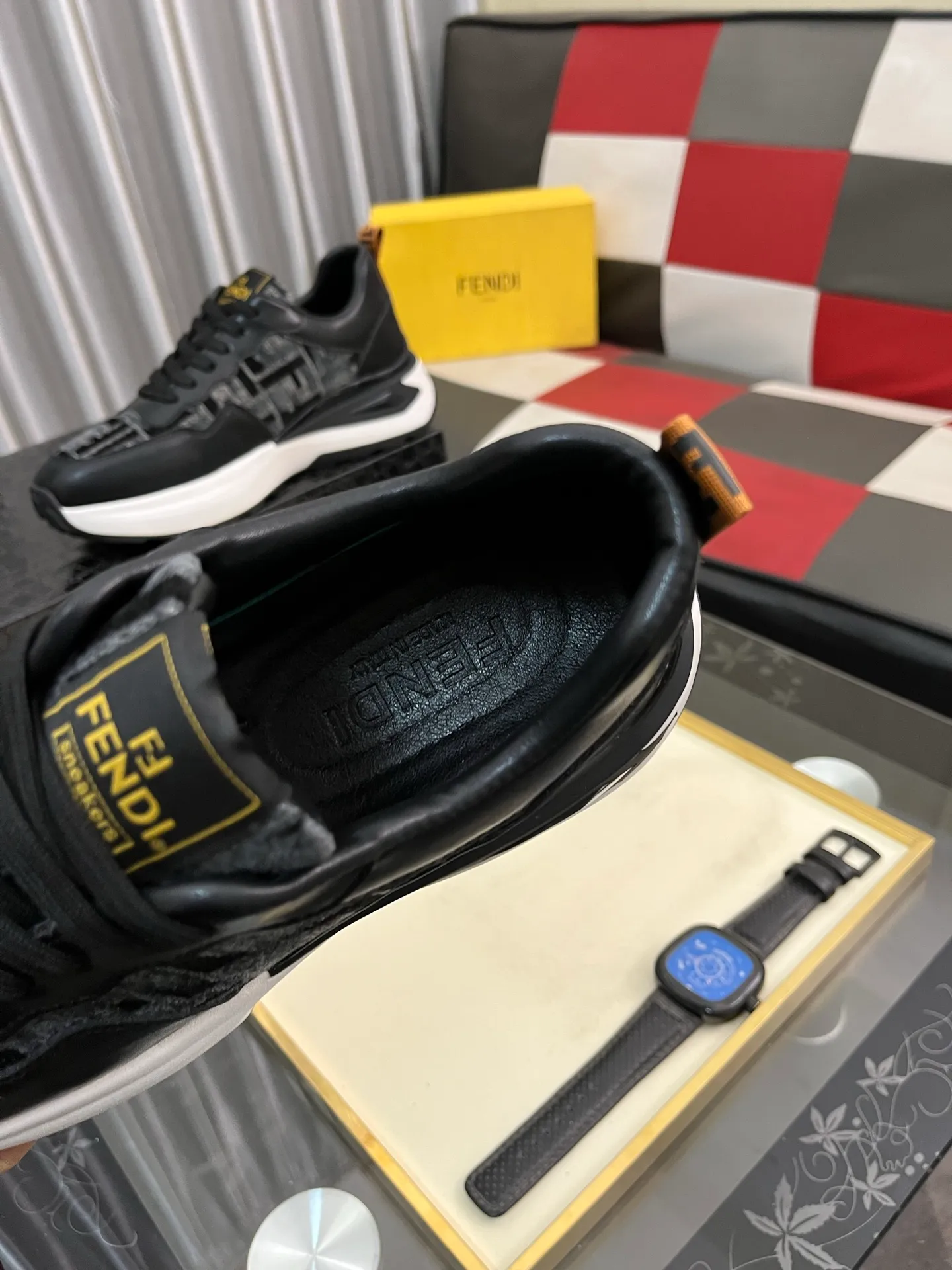Men's Men's Shoes💰458⌚️⌚️[Fendi] Fendi's latest casual shoes for men! Available at counters simultaneously! A one-to-one replica of the original. All imported official website one-to-one cowhide fabric. The interior is made of top-grade sheepskin, and the original factory-supplied rubber outsole is used. Leading new fashion concepts. Matching code: 38-44. 4️⃣colors available